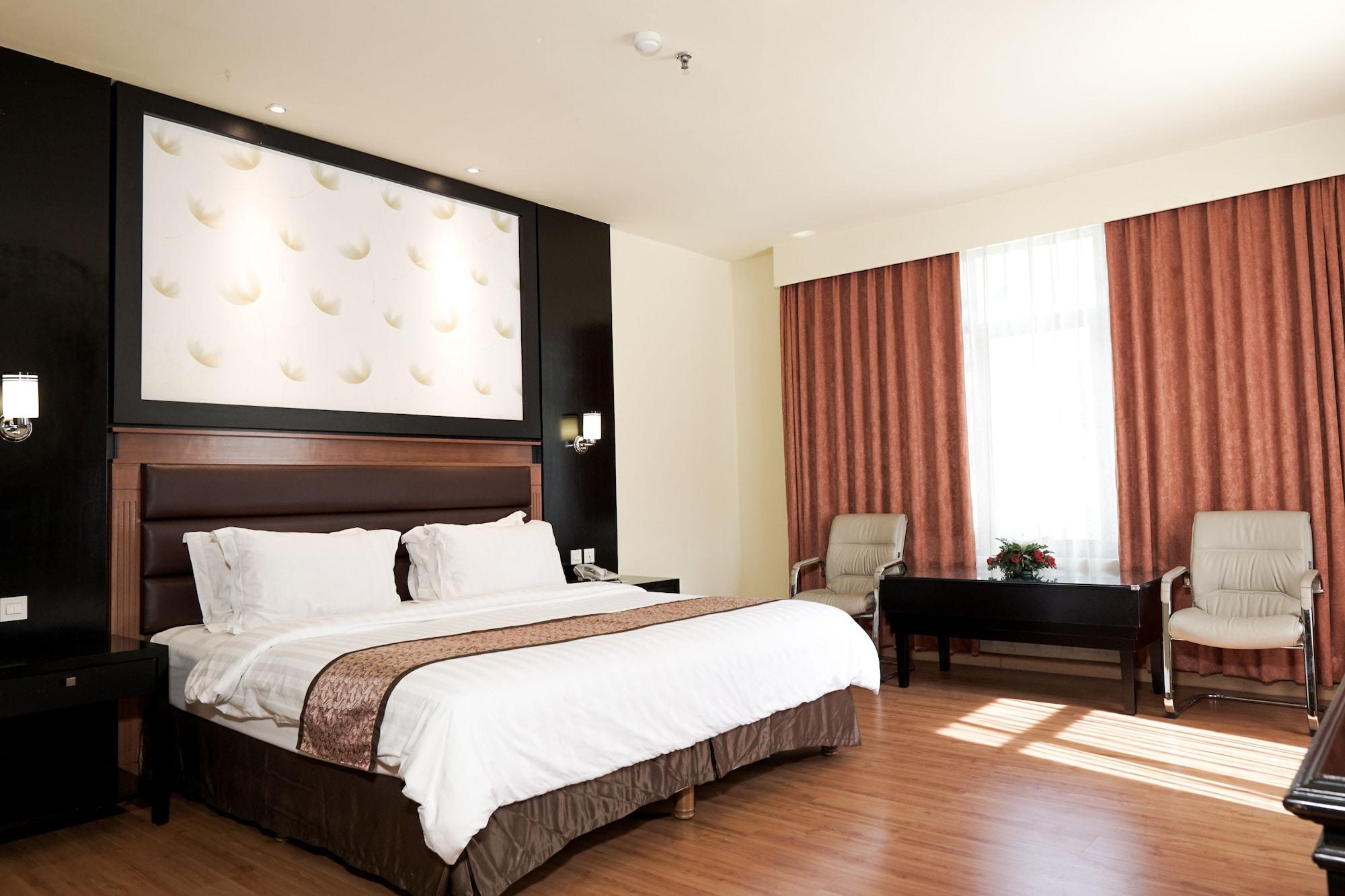 Sari Ater Kamboti Hotel Bandung Exterior photo