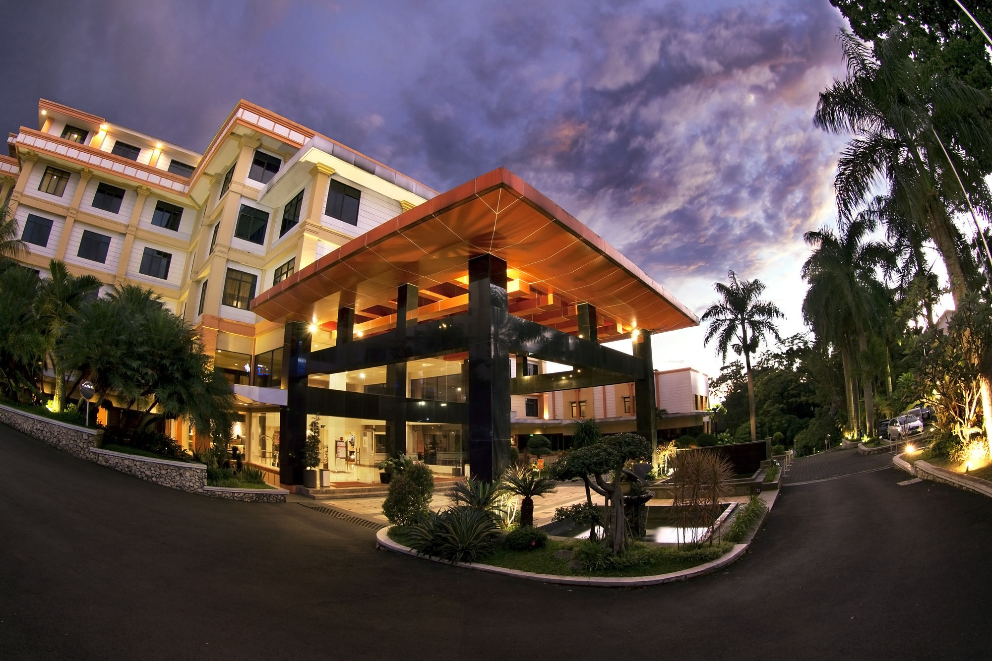 Sari Ater Kamboti Hotel Bandung Exterior photo