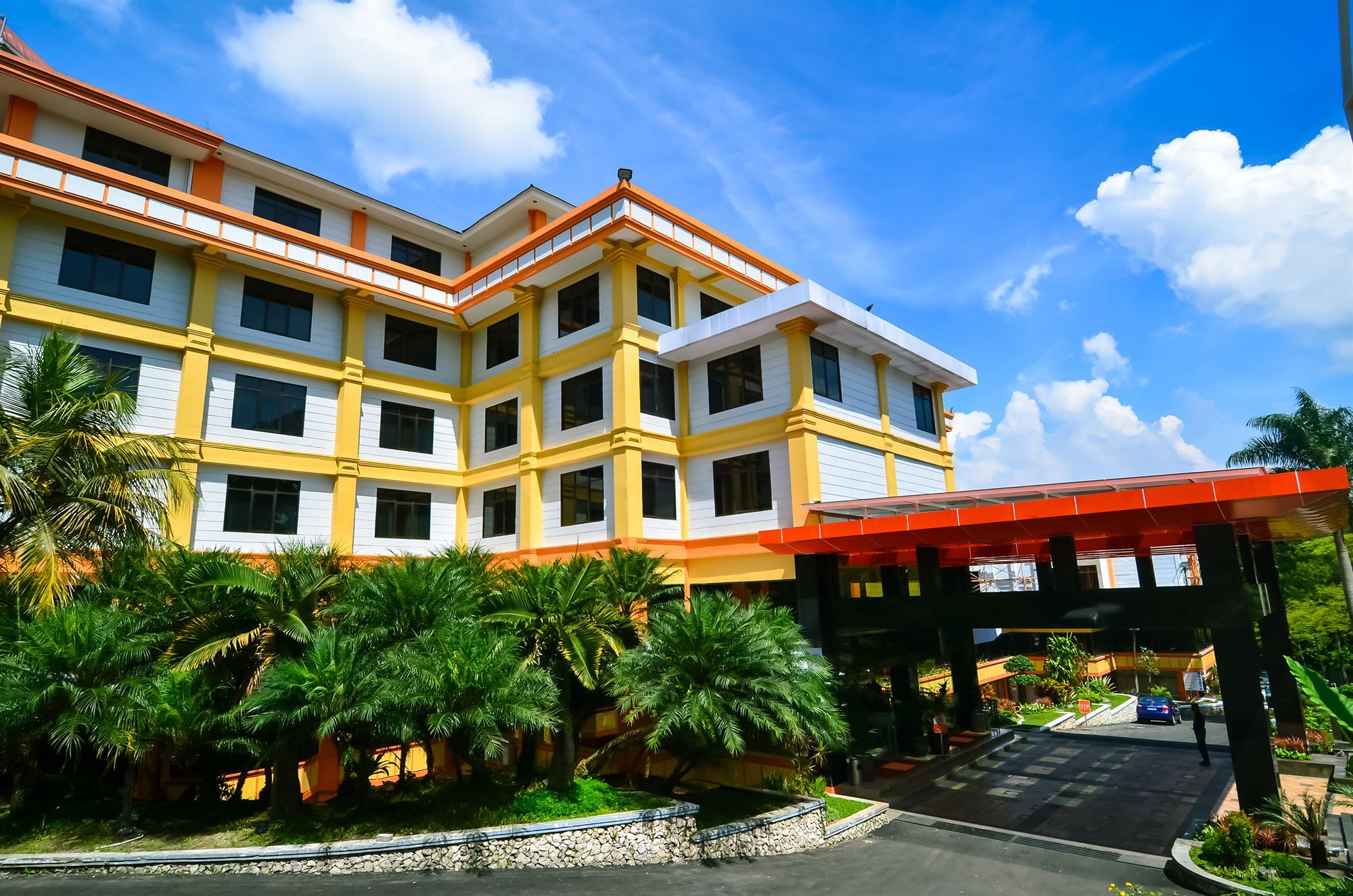 Sari Ater Kamboti Hotel Bandung Exterior photo